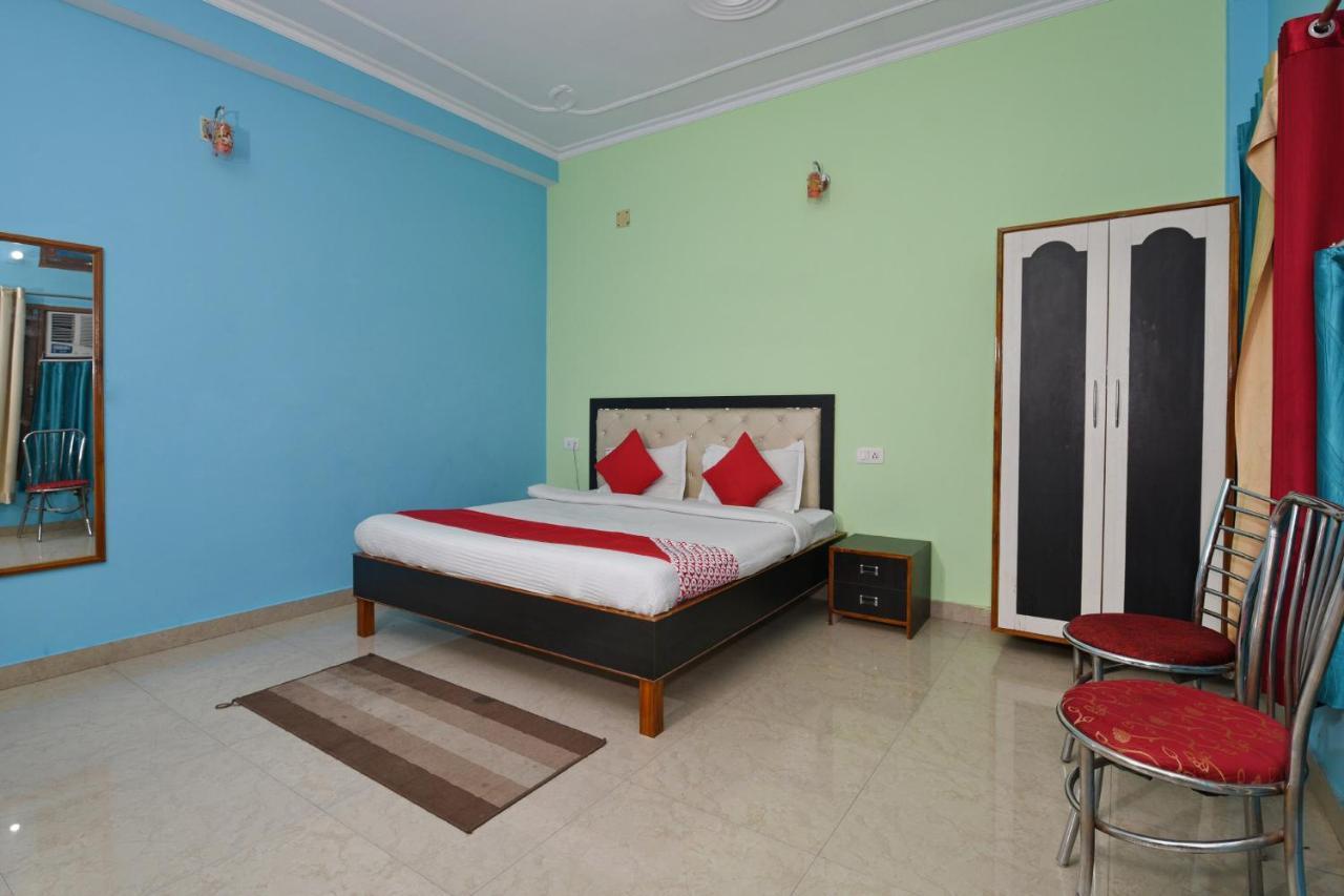 Oyo 4409 Hotel Chaitanya Inn Váránaszi Kültér fotó