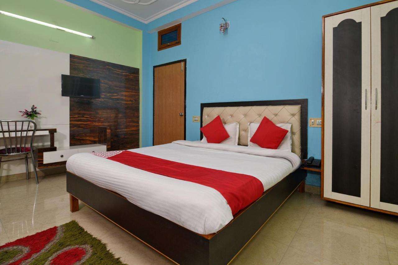 Oyo 4409 Hotel Chaitanya Inn Váránaszi Kültér fotó